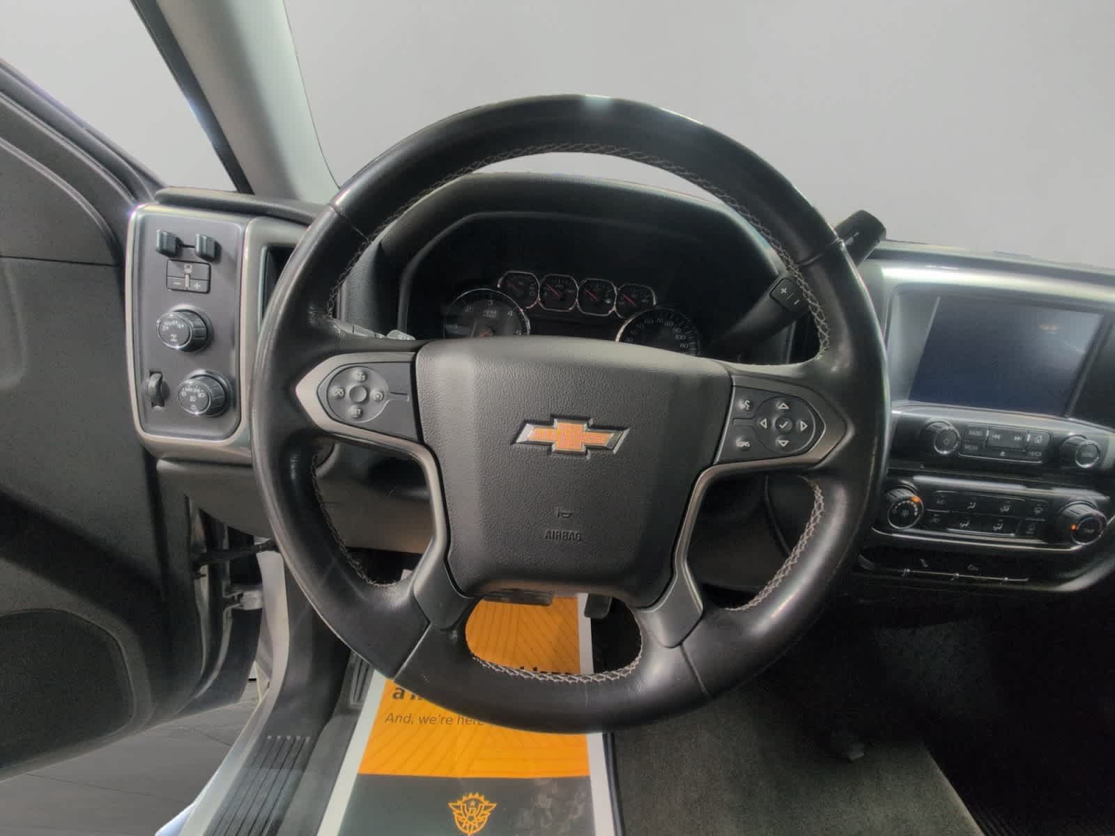 Used 2018 Chevrolet Silverado 1500 LT w/ LT Convenience Package AWD/4WD image 12