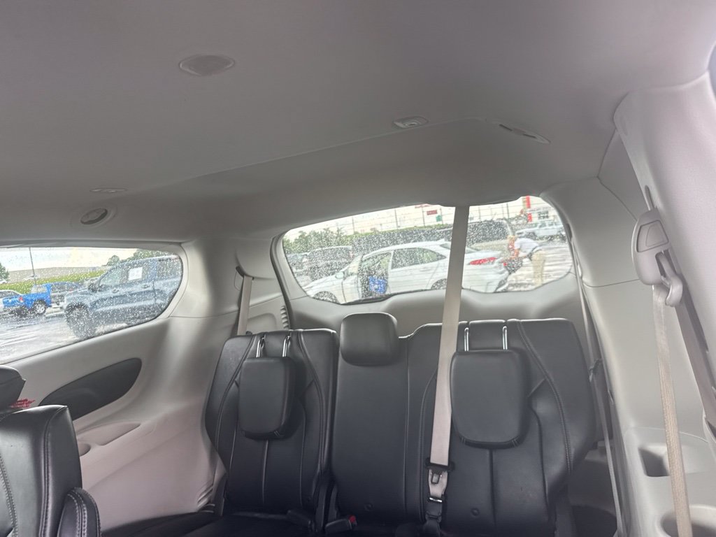 Used 2021 Chrysler Voyager Lxi FWD image 9