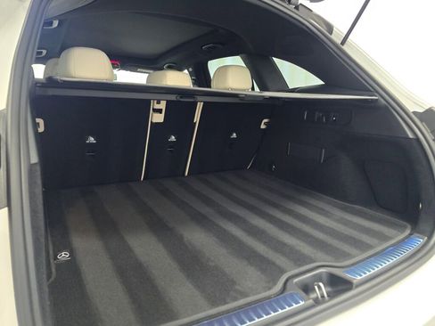 Used 2025 Mercedes-Benz GLC 300 image 21