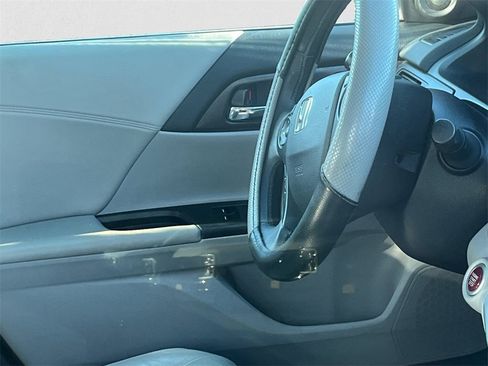 Used 2013 Honda Accord EX-L image 9