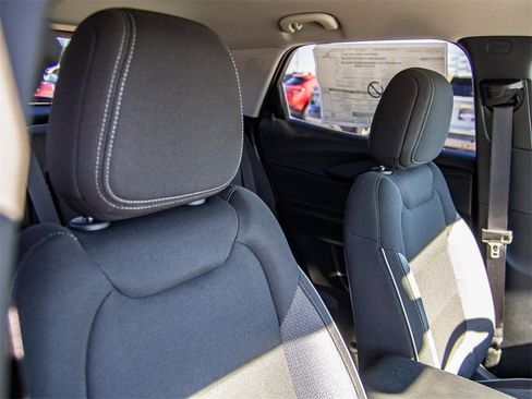 New 2025 Chevrolet TrailBlazer LT w/ Convenience Package image 13