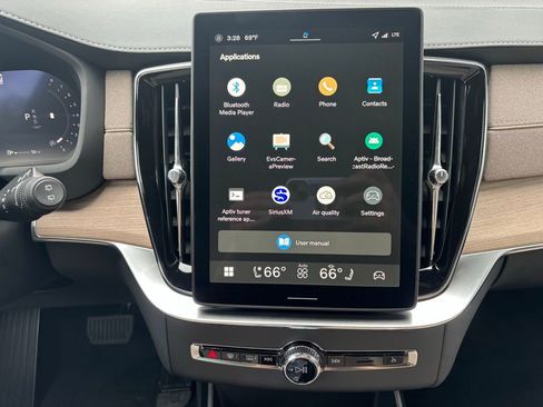 New 2026 Volvo XC90 B6 Plus w/ Protection Package Premier image 12