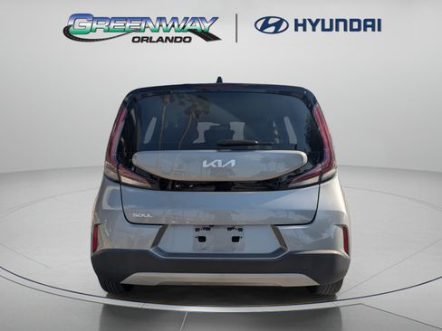 Used 2023 Kia Soul LX w/ Option Group 015 FWD image 7