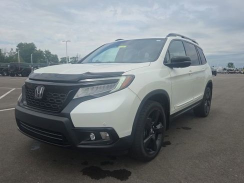 Used 2019 Honda Passport Elite image 2