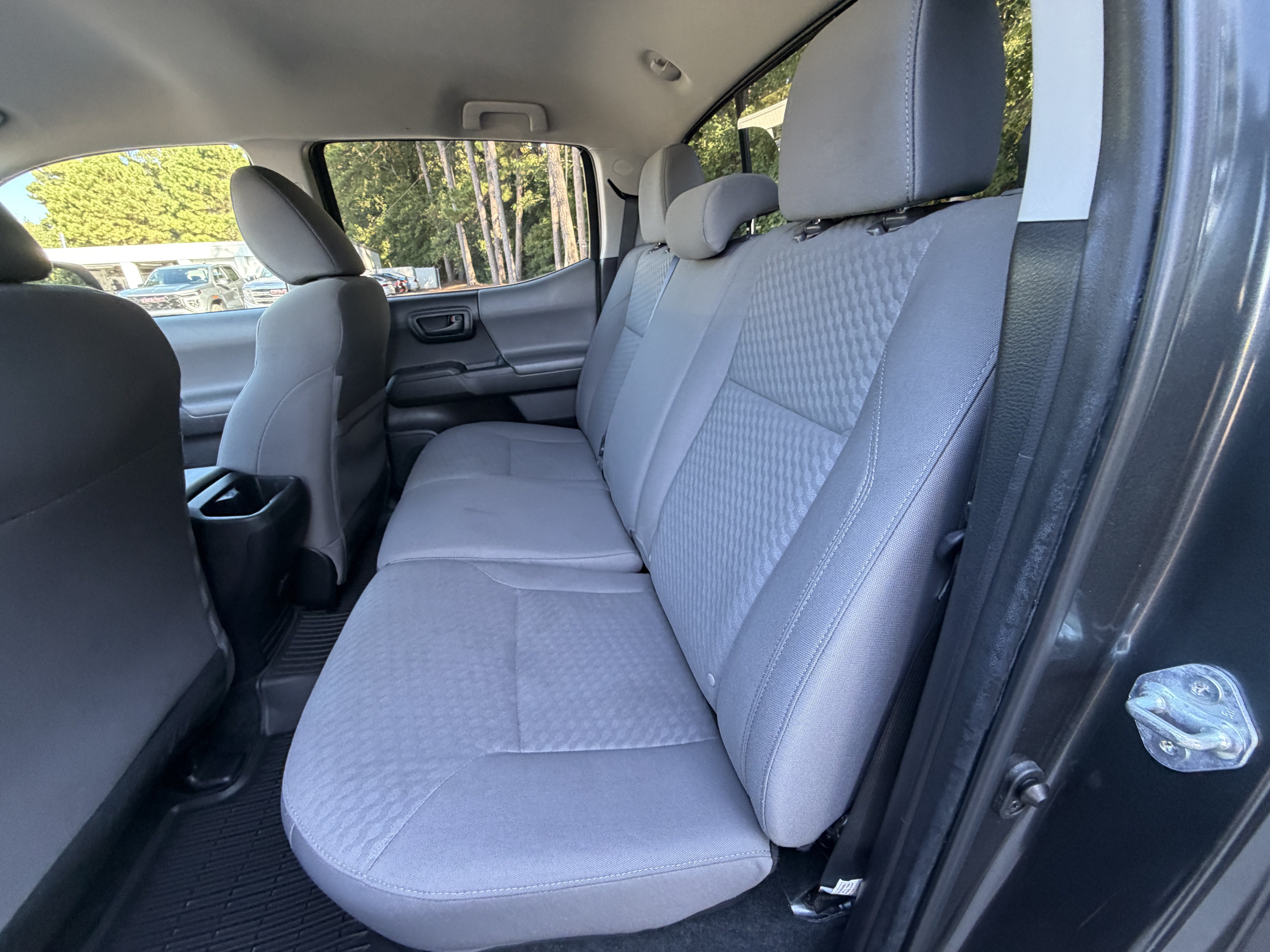 Used 2023 Toyota Tacoma SR AWD/4WD image 43