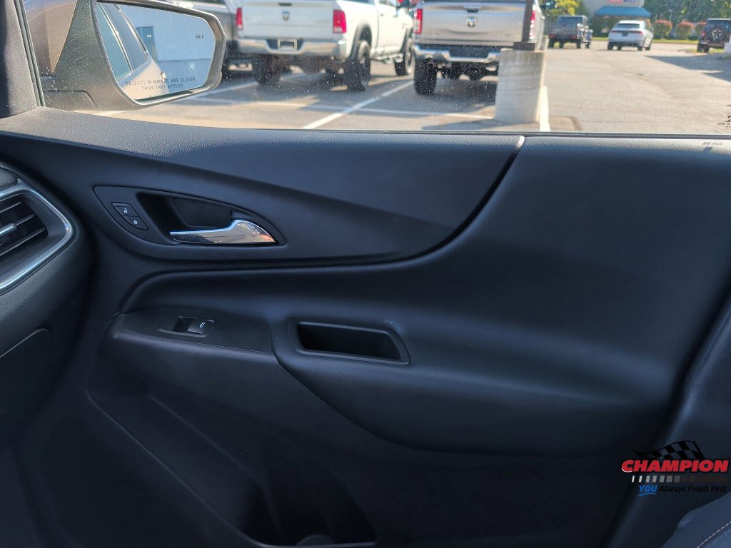 Used 2018 Chevrolet Equinox LT FWD image 15