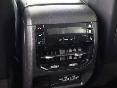 Used 2023 Jeep Grand Cherokee L Limited image 54