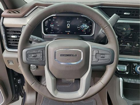 New 2026 GMC Sierra 2500 Denali w/ Denali Reserve Package image 16