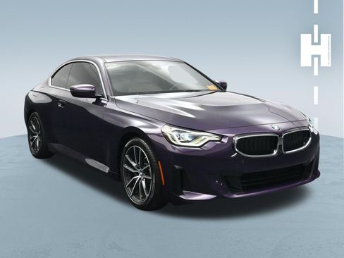 Used 2022 BMW 230i Coupe w/ Premium Package 2 RWD image 2