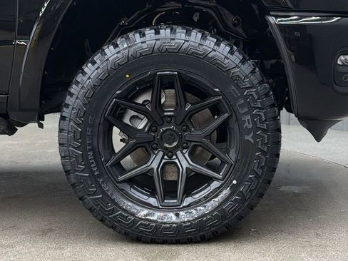 Used 2025 RAM 1500 Limited image 9