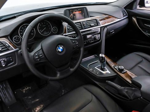 Used 2016 BMW 320i xDrive Sedan image 2
