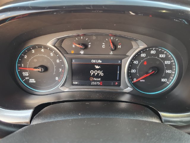 Used 2023 Chevrolet Traverse LT FWD image 13