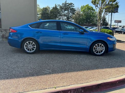 Used 2020 Ford Fusion SE image 7