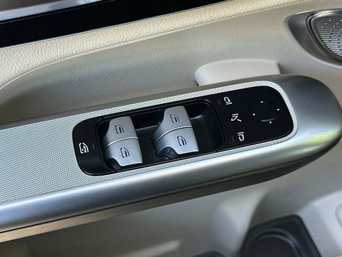 Certified 2025 Mercedes-Benz GLC 350e 4MATIC image 13