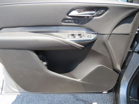 Certified 2024 Cadillac XT4 Premium Luxury image 14