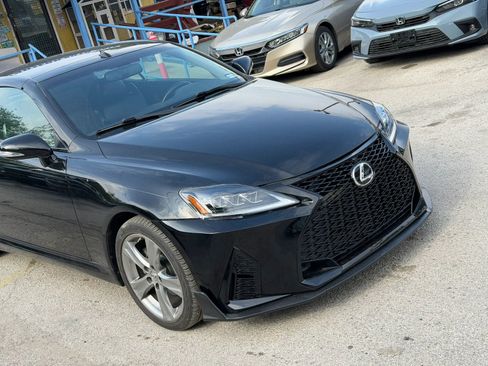 Used 2012 Lexus IS 250C w/ Luxury Pkg RWD image 4
