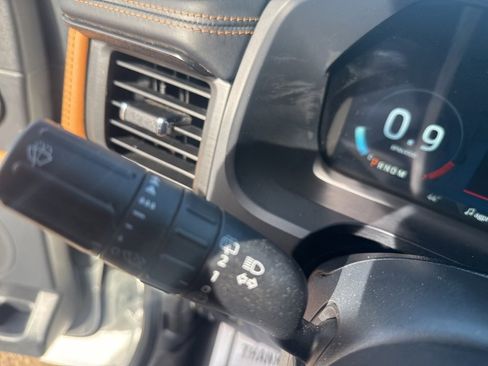 Used 2023 Ford Expedition Platinum image 19