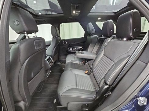 Used 2023 Land Rover Discovery S R-Dynamic image 50