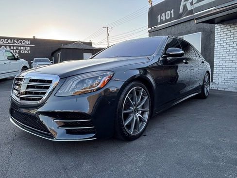 Used 2018 Mercedes-Benz S 560 4MATIC Sedan image 17