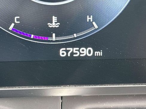 Used 2023 Kia Carnival SX Prestige FWD image 35