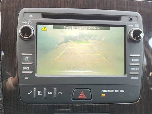 Used 2017 Chevrolet Traverse LT image 14