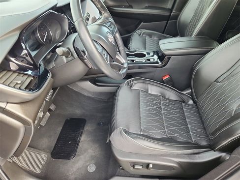 Used 2022 Buick Envision Avenir w/ Technology Package II image 8