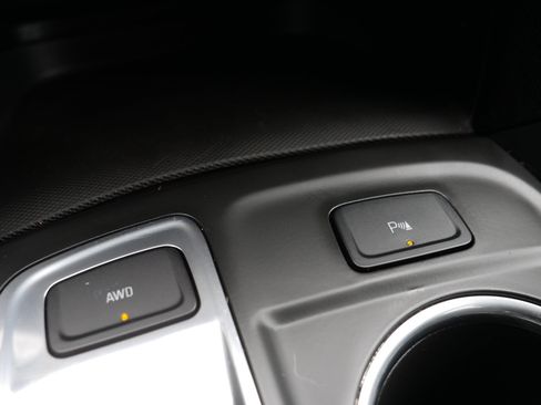 Used 2024 Chevrolet Equinox LT w/ LPO, Floor Liner Package image 32