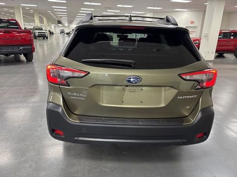 Used 2023 Subaru Outback Premium w/ Popular Package #1 image 6