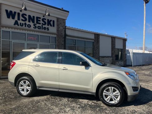 Used 2016 Chevrolet Equinox LS image 2