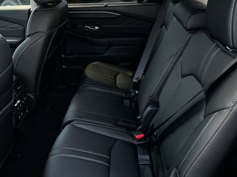 New 2026 Honda Pilot Touring image 9