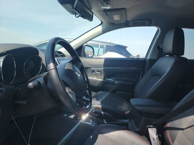 Used 2025 Mitsubishi Outlander Sport AWD image 9