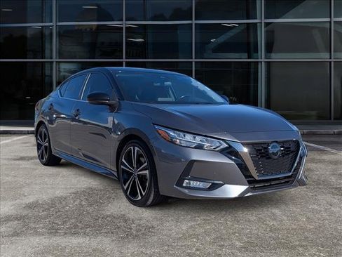 Used 2023 Nissan Sentra SR w/ Trunk Package image 2