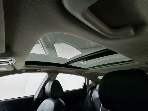 Used 2019 Kia Optima S w/ S Panoramic Sunroof Package image 4