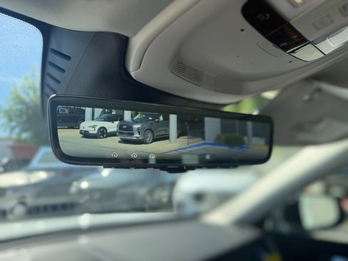 New 2025 Volvo XC60 B5 Core w/ Climate Package image 15