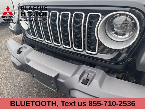 Used 2025 Jeep Wrangler Sahara 4xe w/ Safety Group image 11