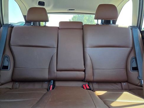 Used 2019 Subaru Outback 2.5i Touring w/ Popular Package #3A AWD/4WD image 10
