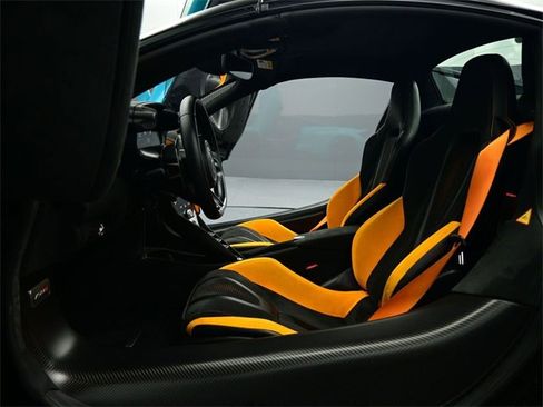 Used 2024 McLaren 750S Spider image 4