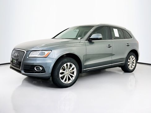 Used 2017 Audi Q5 2.0T Premium image 3