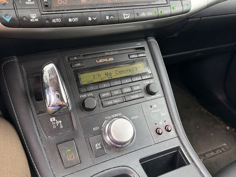 Used 2012 Lexus CT 200h image 6