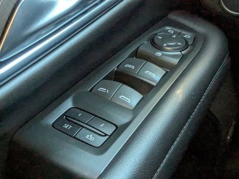 Used 2022 Chevrolet Tahoe Z71 image 31