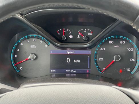 Used 2020 Chevrolet Colorado Z71 w/ Z71 Midnight Edition image 9