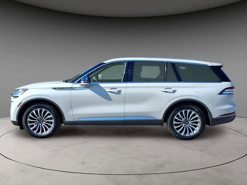 Certified 2023 Lincoln Aviator Reserve w/ Elements Package Plus RWD image 2