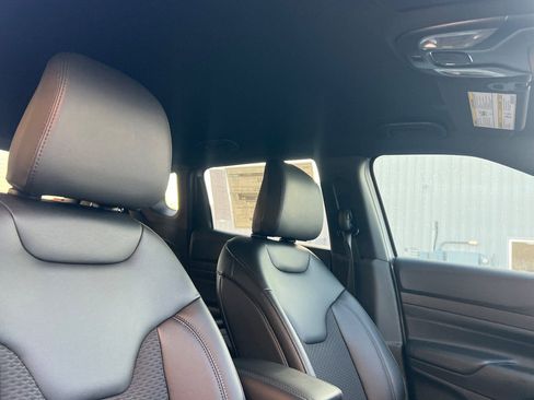 New 2026 Jeep Compass Latitude AWD/4WD image 13