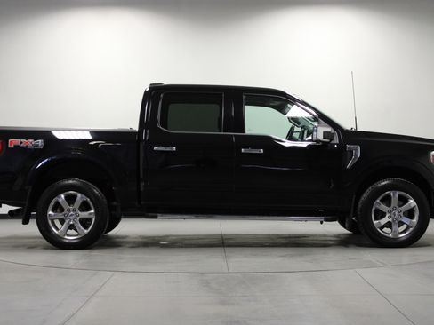 Used 2021 Ford F150 Lariat w/ Equipment Group 502A High image 3