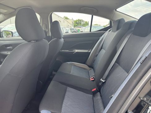 Used 2025 Nissan Versa SV FWD image 23