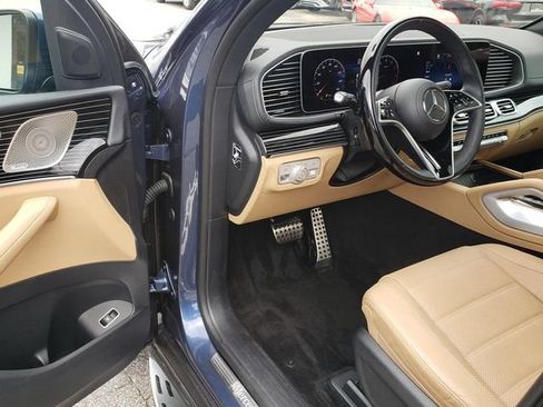 Used 2024 Mercedes-Benz GLS 450 4MATIC image 12