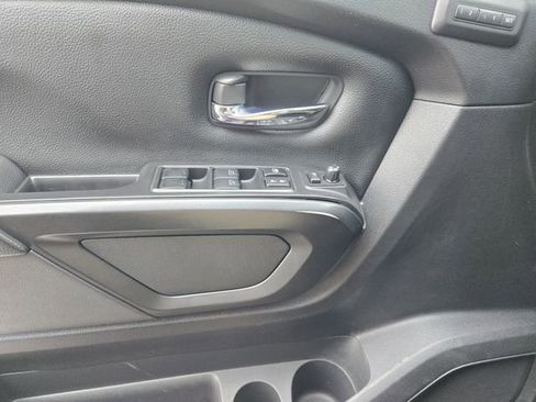 Used 2021 Nissan Titan PRO-4X w/ Pro-4x Convenience Package AWD/4WD image 26