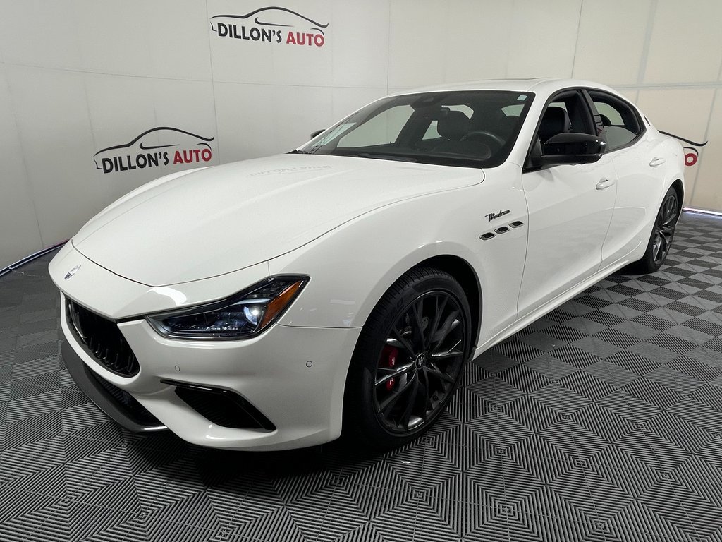 Used 2022 Maserati Ghibli Modena RWD image 2