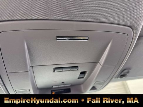 Used 2018 GMC Sierra 1500 SLT image 26