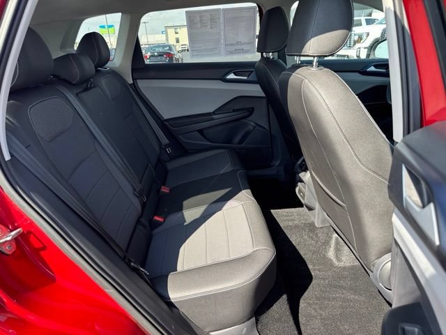 Used 2024 Volkswagen Taos SE w/ Panoramic Sunroof Package AWD/4WD image 20